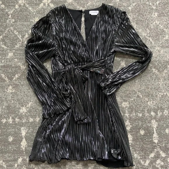 Lovers and Friend Dress - Picture 4 of 9